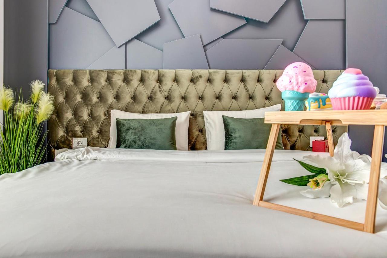 North Twin Apartment Bukares Bagian luar foto