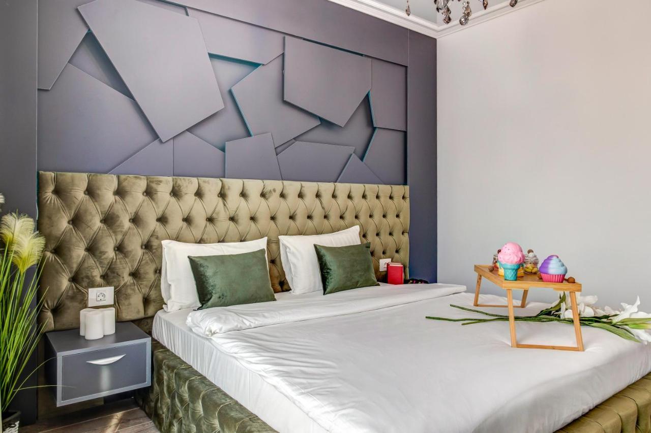 North Twin Apartment Bukares Bagian luar foto