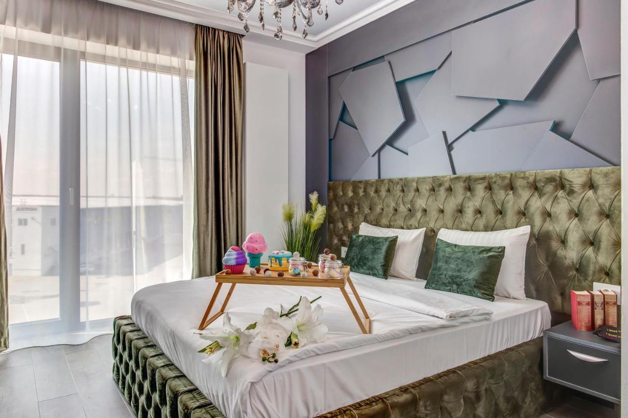 North Twin Apartment Bukares Bagian luar foto