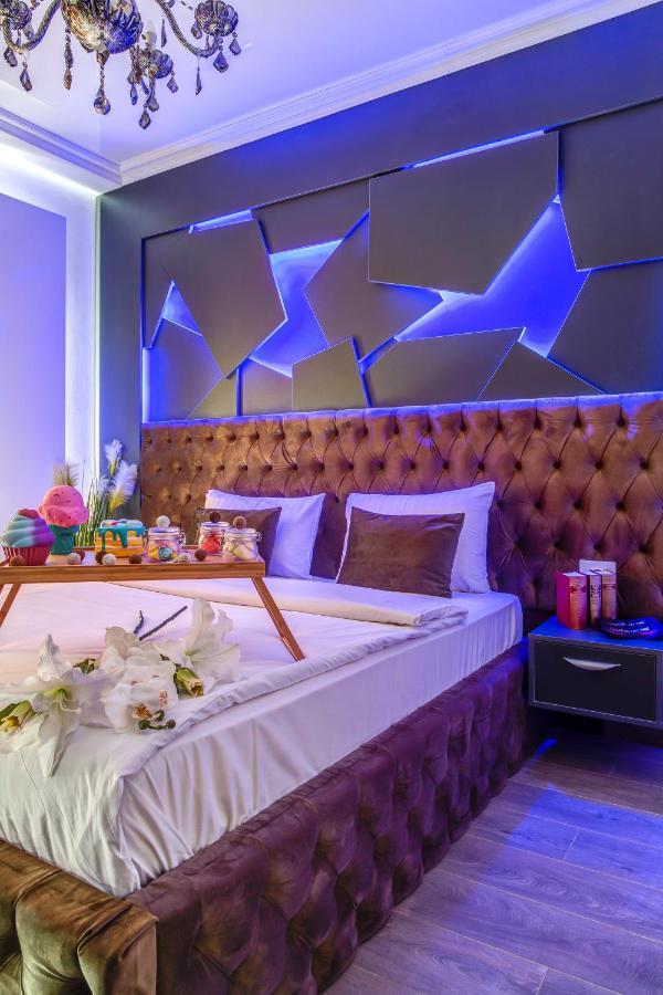 North Twin Apartment Bukares Bagian luar foto